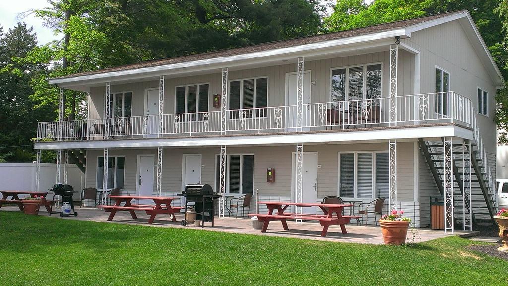 Marine Village Resort Lake George Exterior foto
