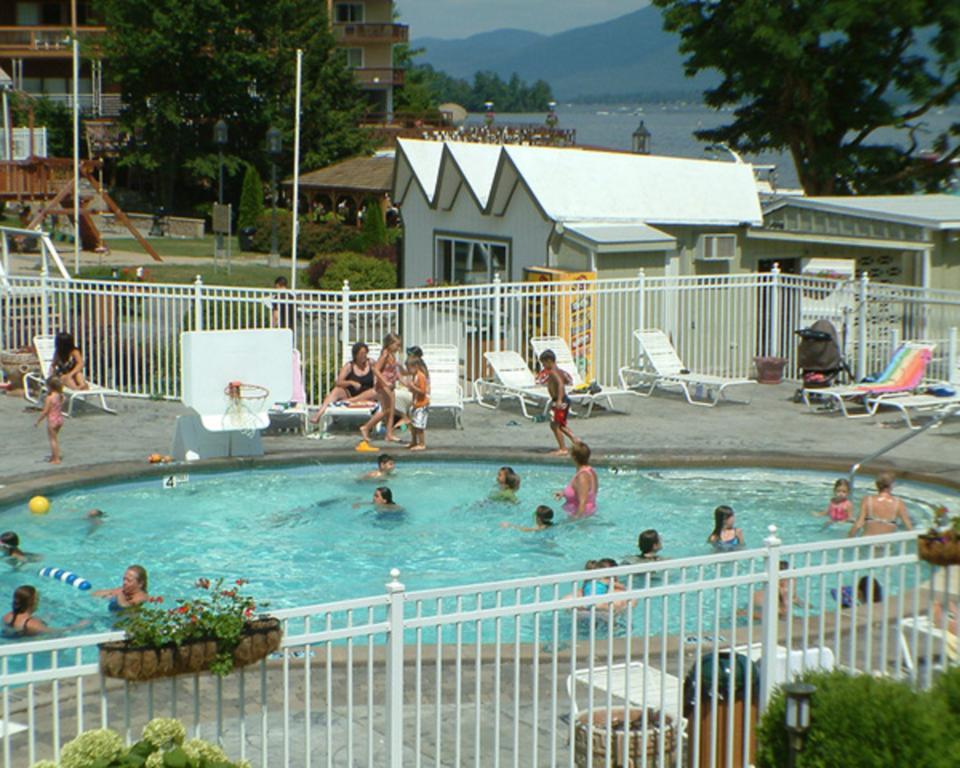Marine Village Resort Lake George Exterior foto