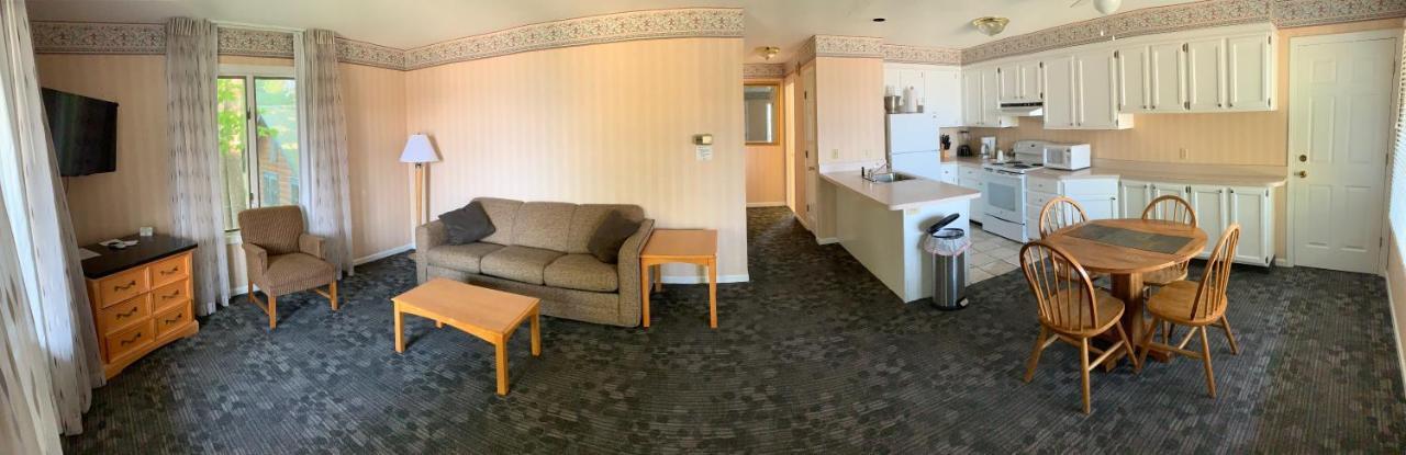 Marine Village Resort Lake George Exterior foto